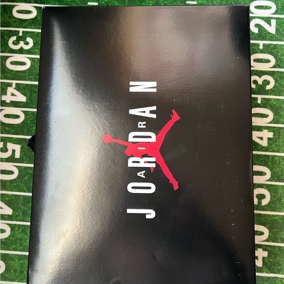 Air Jordan 11 XI Cherry white varsity red CT8012-116 size 14 main image 6